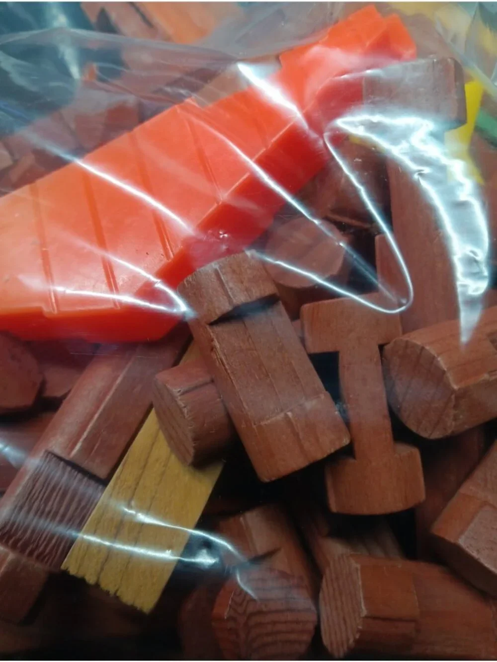 Early Vintage Lincoln Logs Assorted Pieces including Roof Rounds Flats Roofs